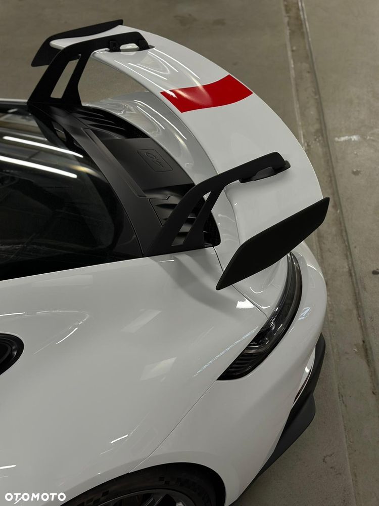 Porsche 911 GT3 - 12