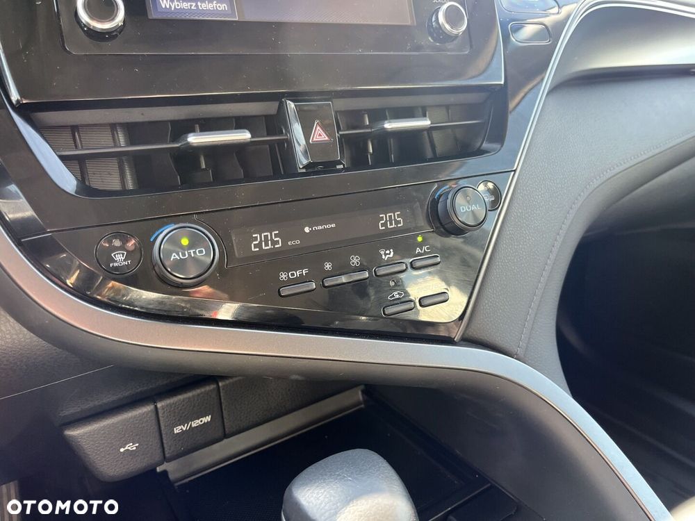 Toyota Camry 2.5 Hybrid Comfort CVT - 17