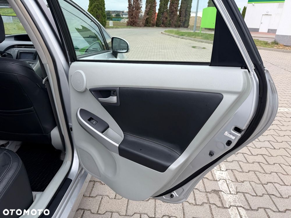 Toyota Prius 1.8 HSD Prestige - 20