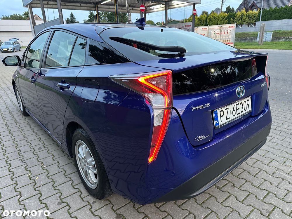 Toyota Prius - 8