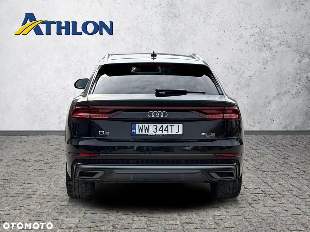 Audi Q8 - 4