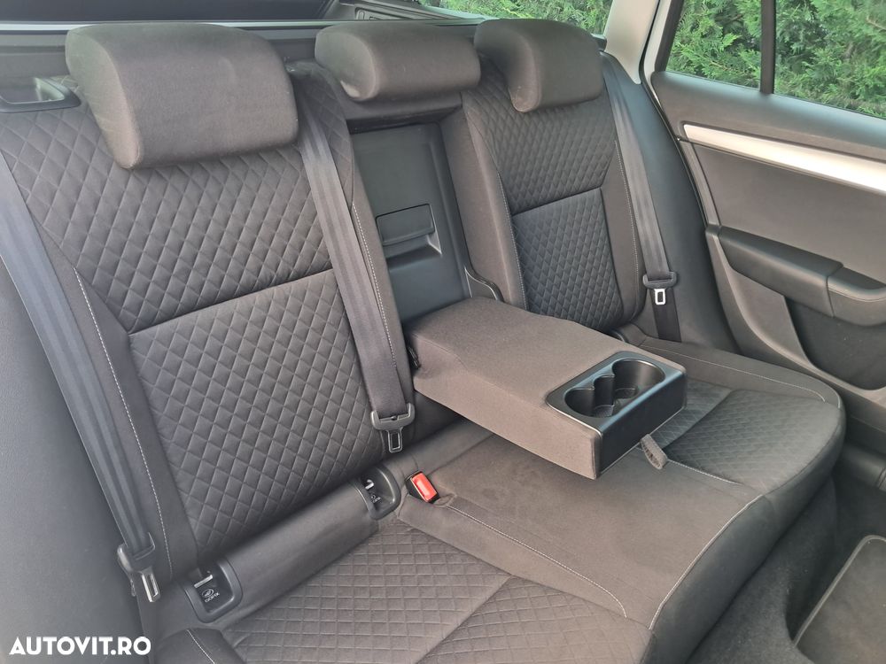Skoda Octavia 2.0 TDI Premium Edition - 8