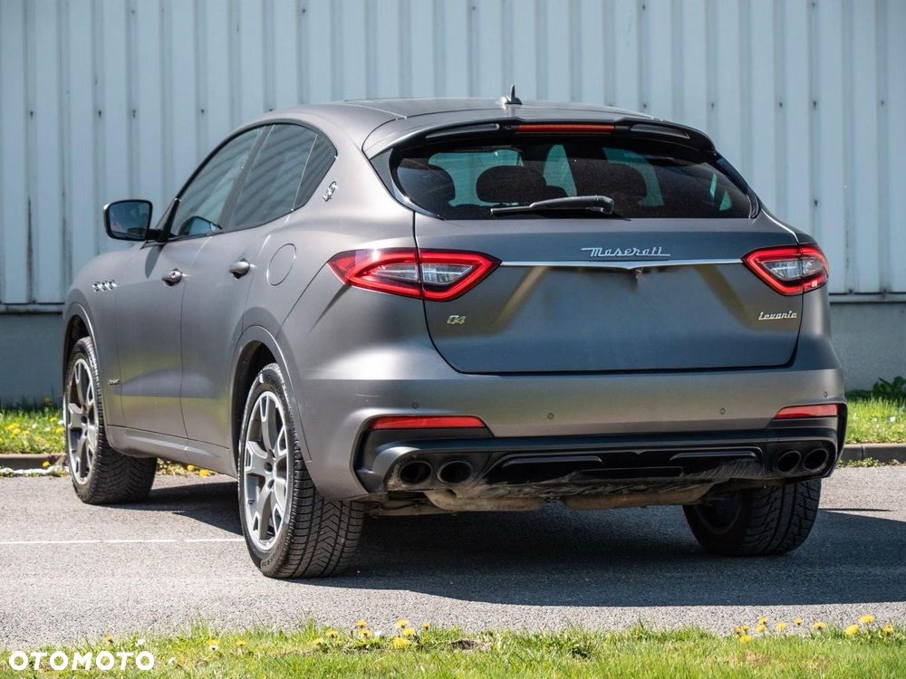 Maserati Levante Essence - 6