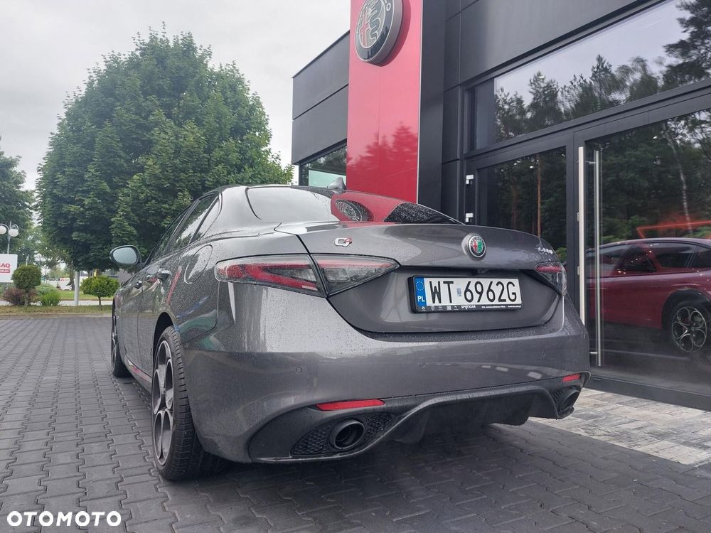 Alfa Romeo Giulia - 7