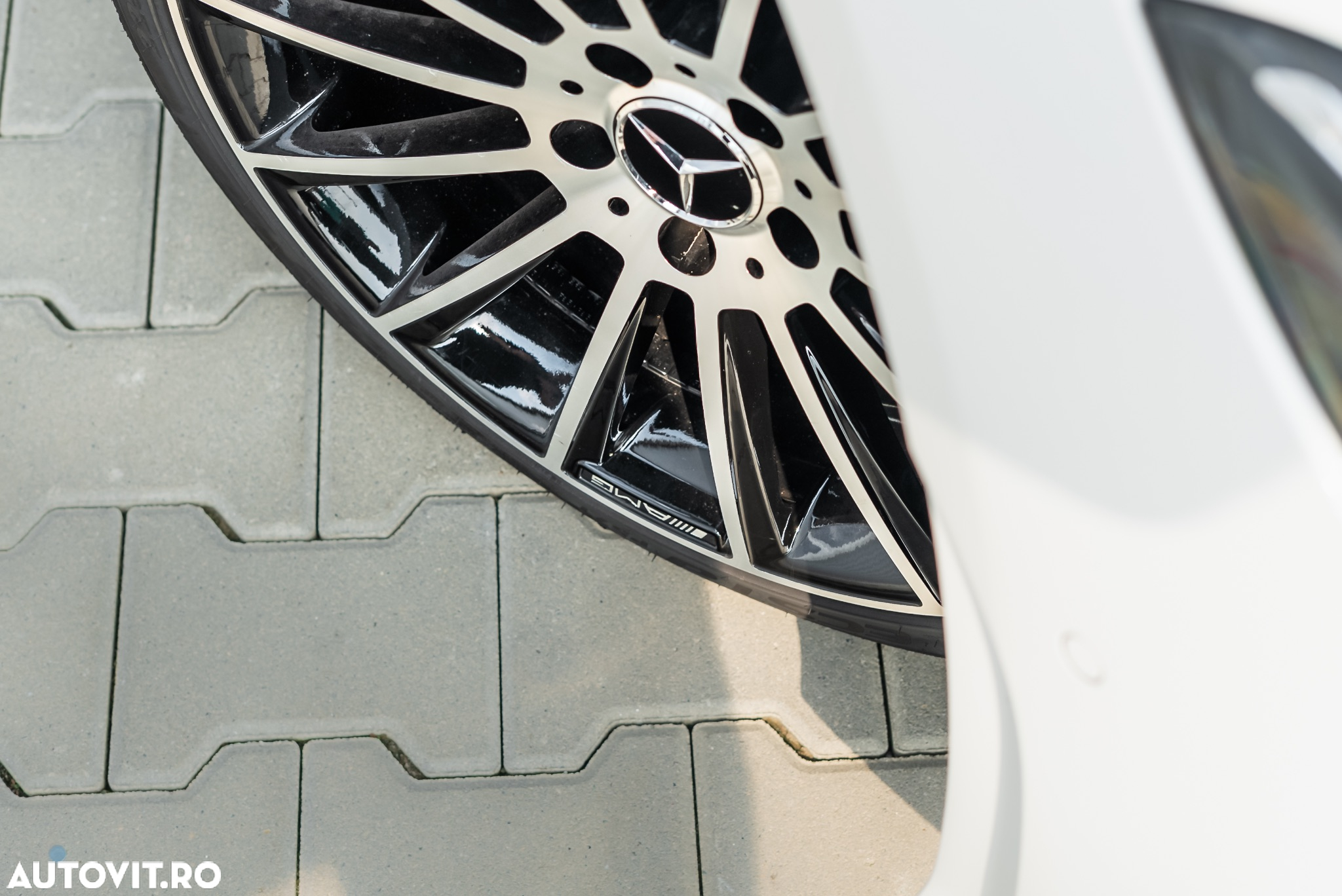 Mercedes-Benz CLA 180 7G-DCT AMG Line - 33