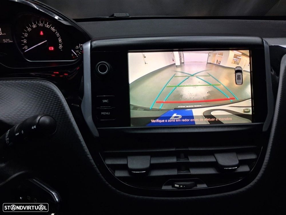 Peugeot 2008 1.2 PureTech Style - 12