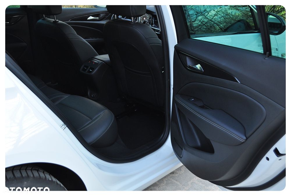 Opel Insignia 2.0 T Business Elegance S&S - 24