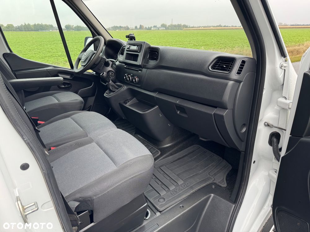 Nissan NV400 - 8