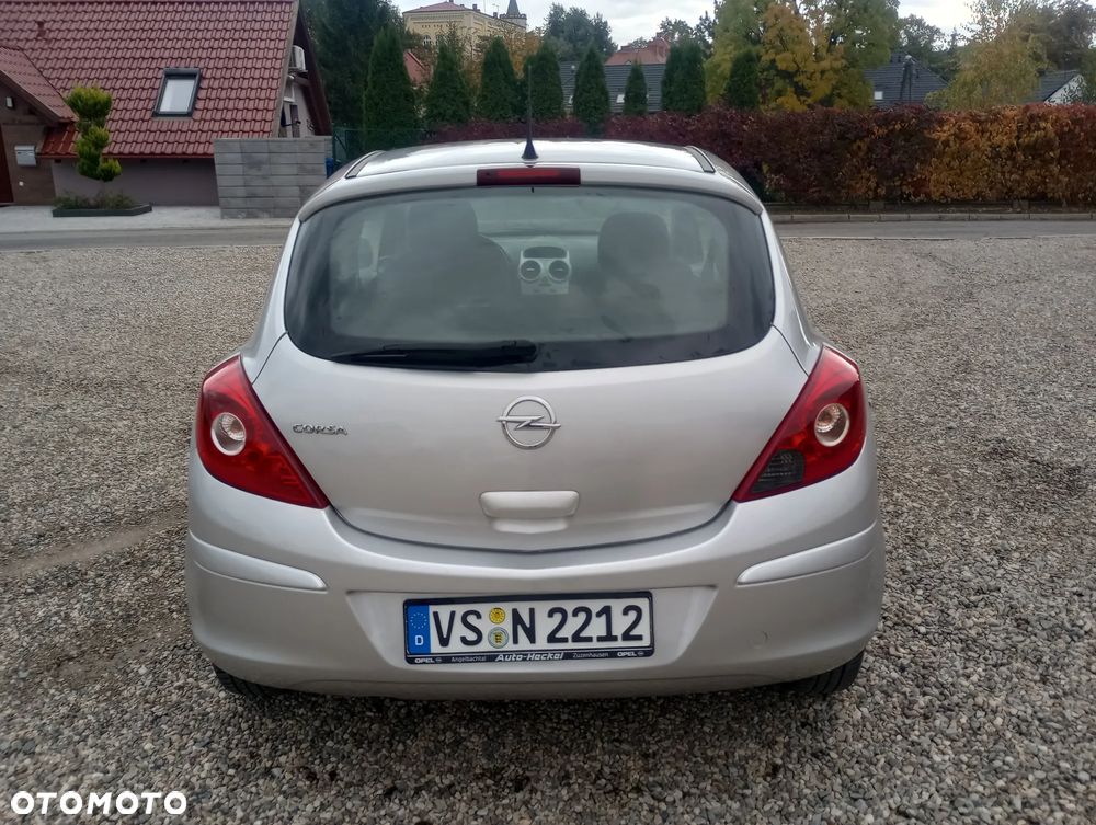 Opel Corsa 1.2 16V Edition / Active - 6