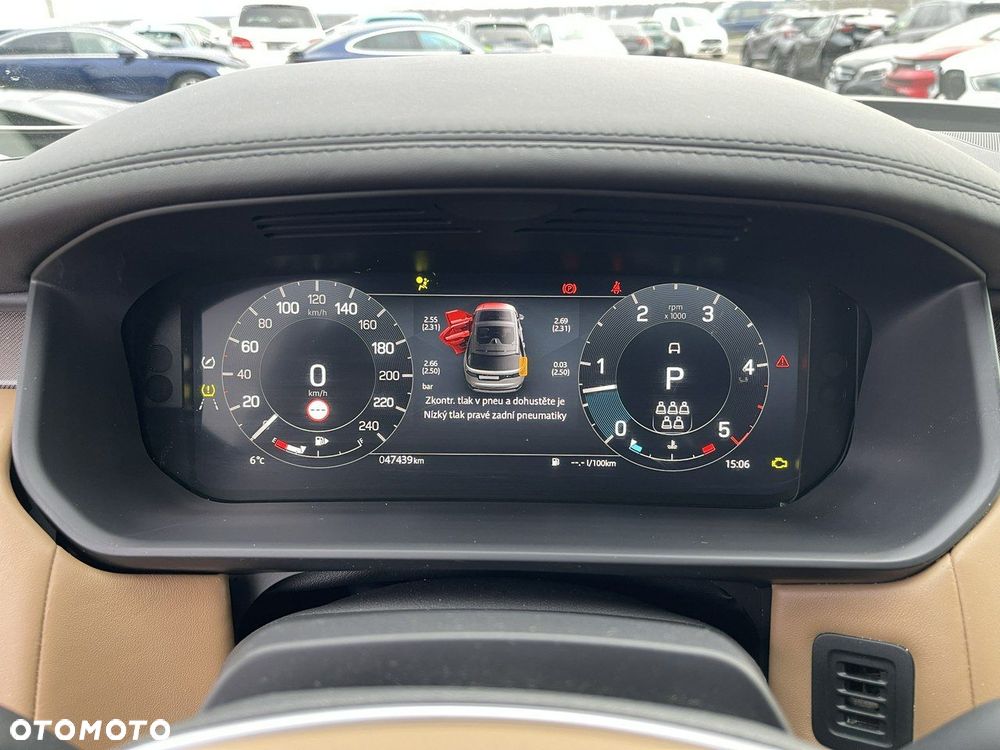 Land Rover Discovery D350 Dynamic HSE - 11