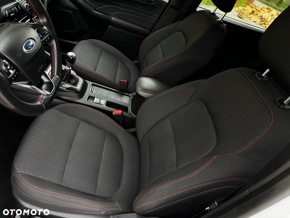 Ford Kuga 1.5 EcoBlue ST-LINE - 27