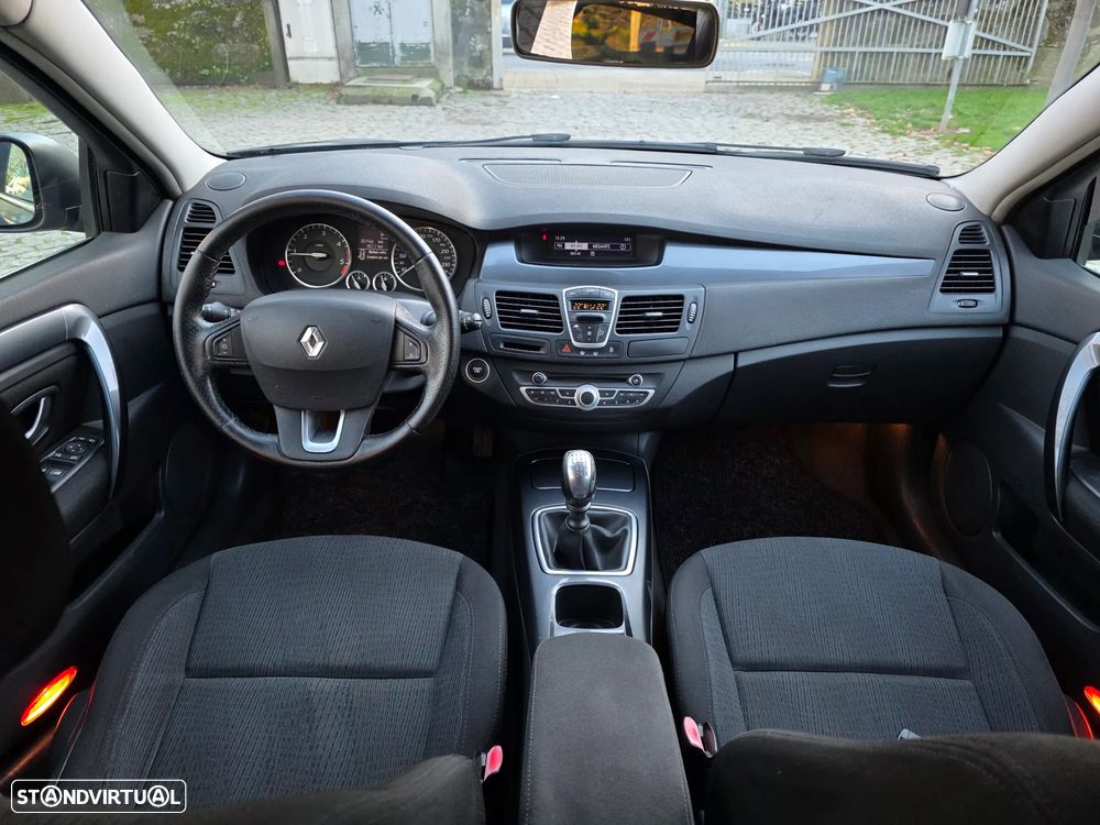 Renault Laguna Break dCi 110 FAP Expression - 9