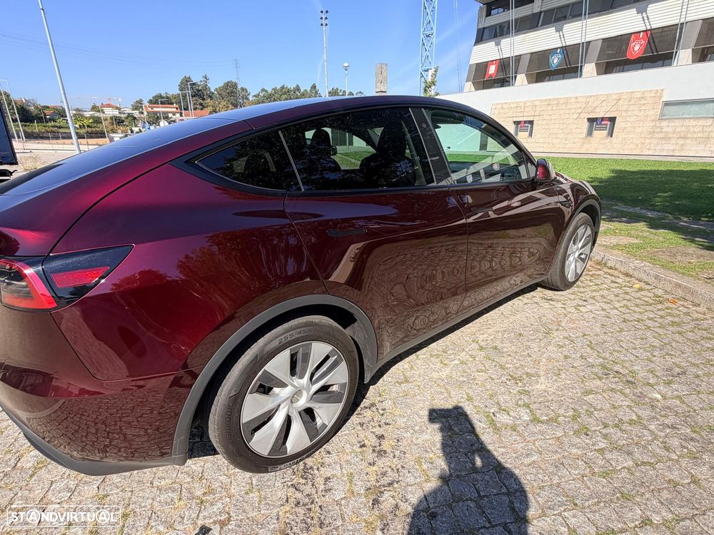 Tesla Model Y RWD - 7