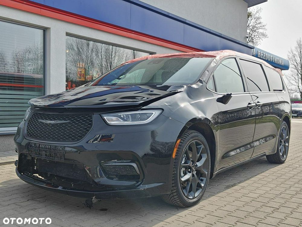 Chrysler Pacifica - 9