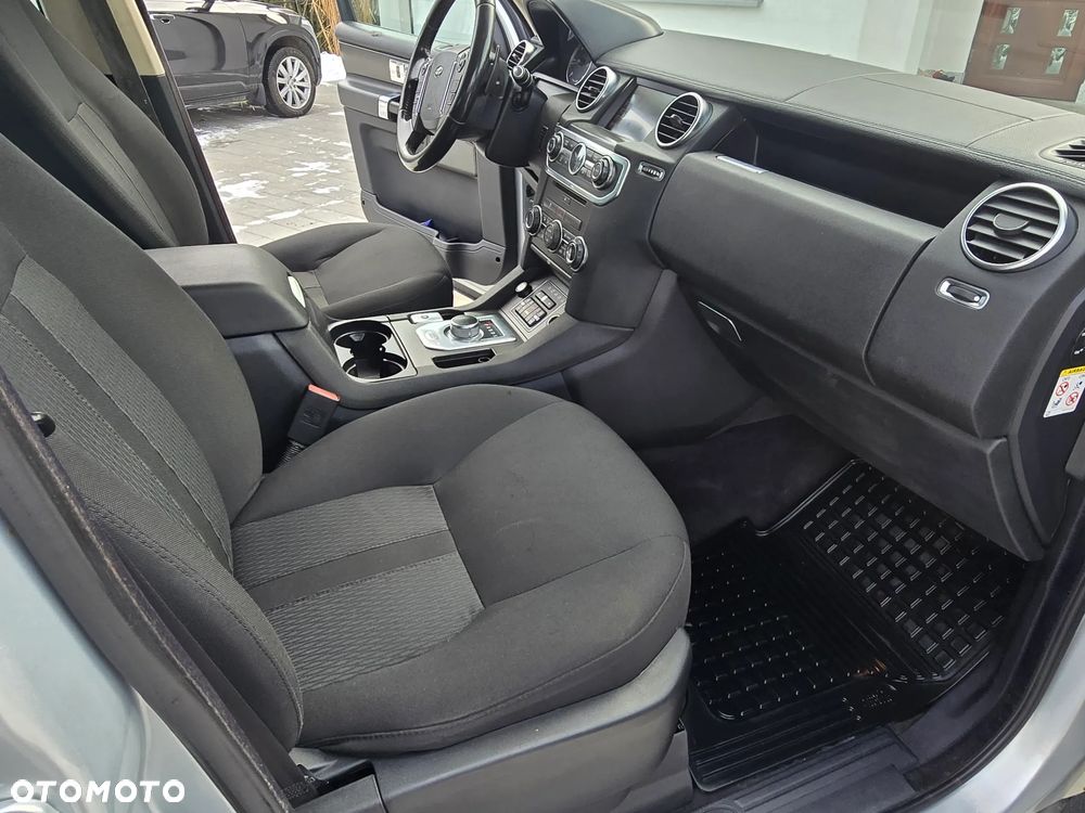 Land Rover Discovery TD V6 HSE - 9