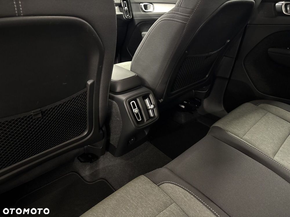 Volvo XC 40 B3 Core - 12
