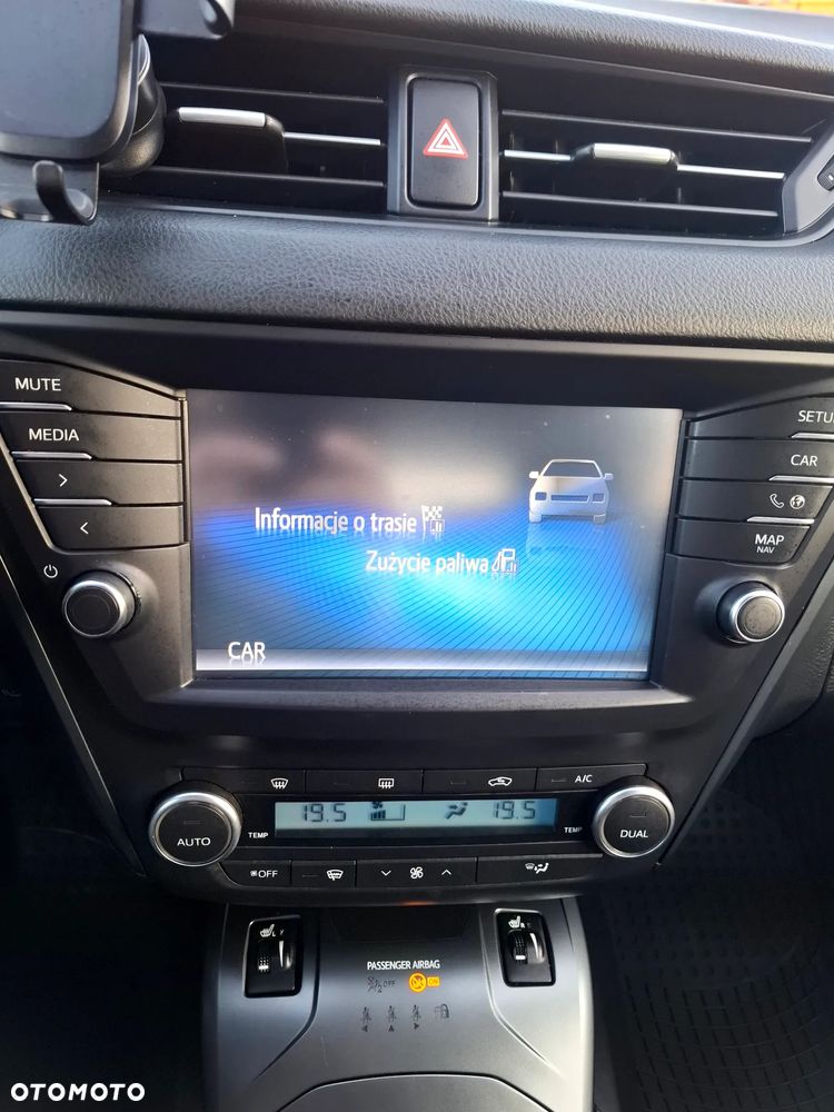 Toyota Avensis 1.8 Premium - 29