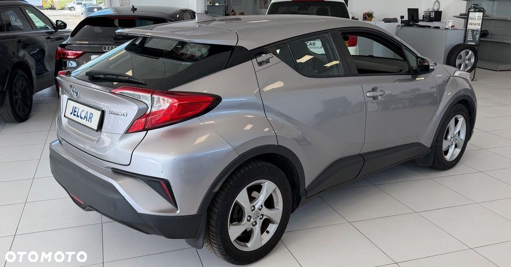 Toyota C-HR - 9