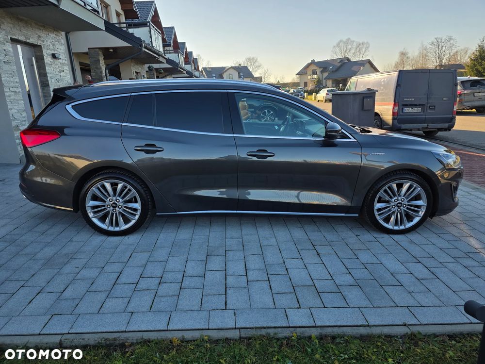 Ford Focus ver-1-5-ecoboost-start--stopp--system-vignale - 7