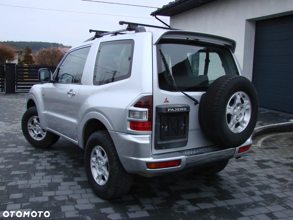 Mitsubishi Pajero 2.5 TD Classic - 12