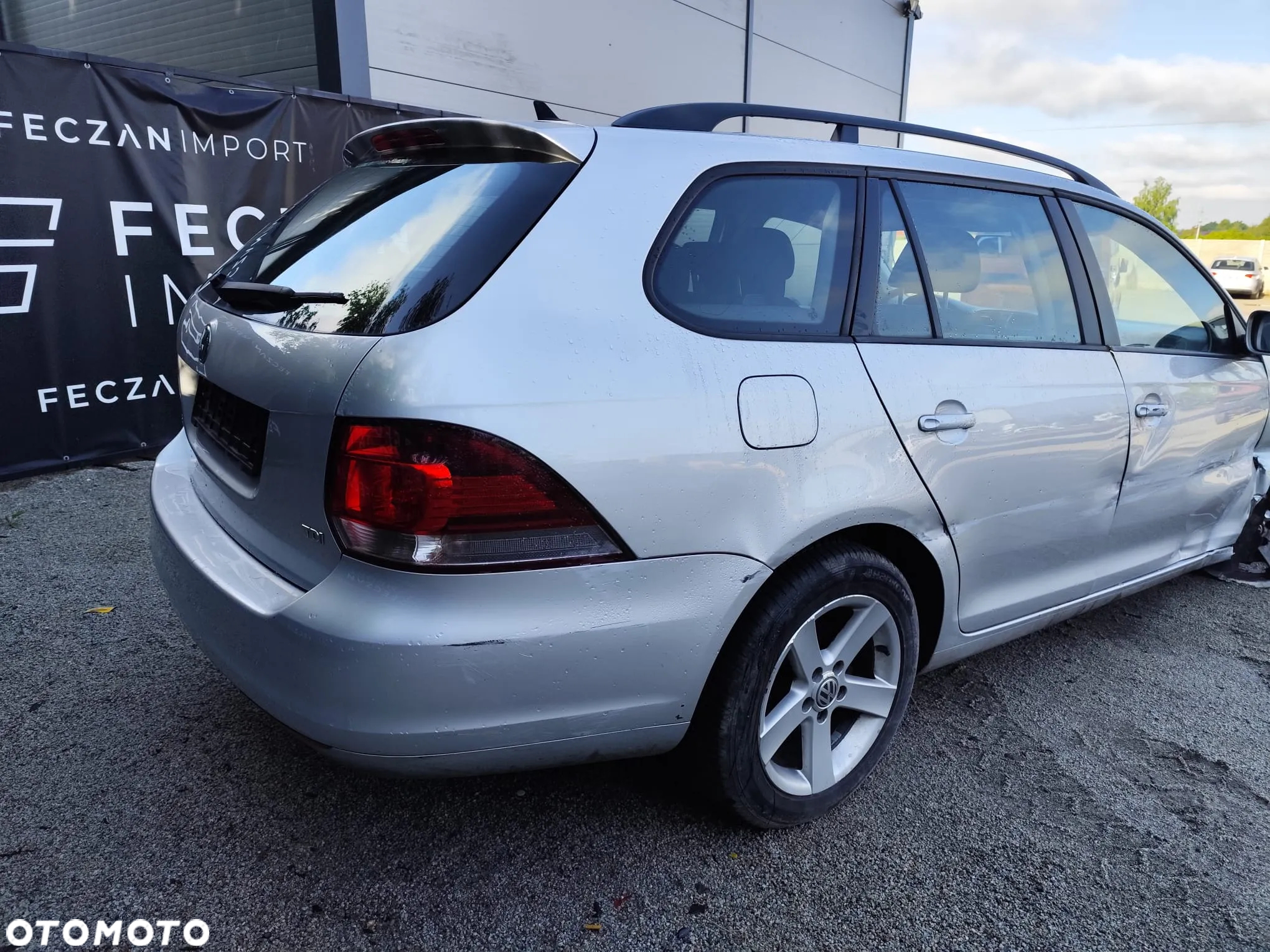 Volkswagen Golf 1.6 TDI DPF BlueMotion Technology Comfortline - 7
