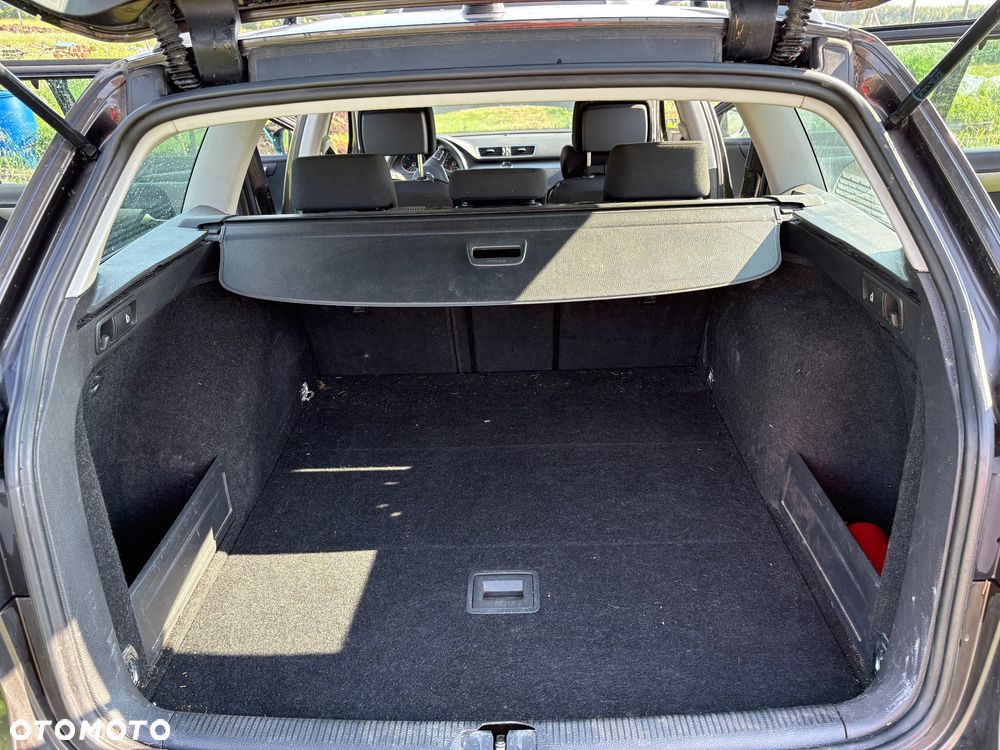 Volkswagen Passat 2.0 TDI Comfortline DSG - 12