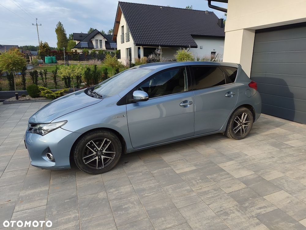 Toyota Auris 1.8 HSD Prestige NAVI - 3