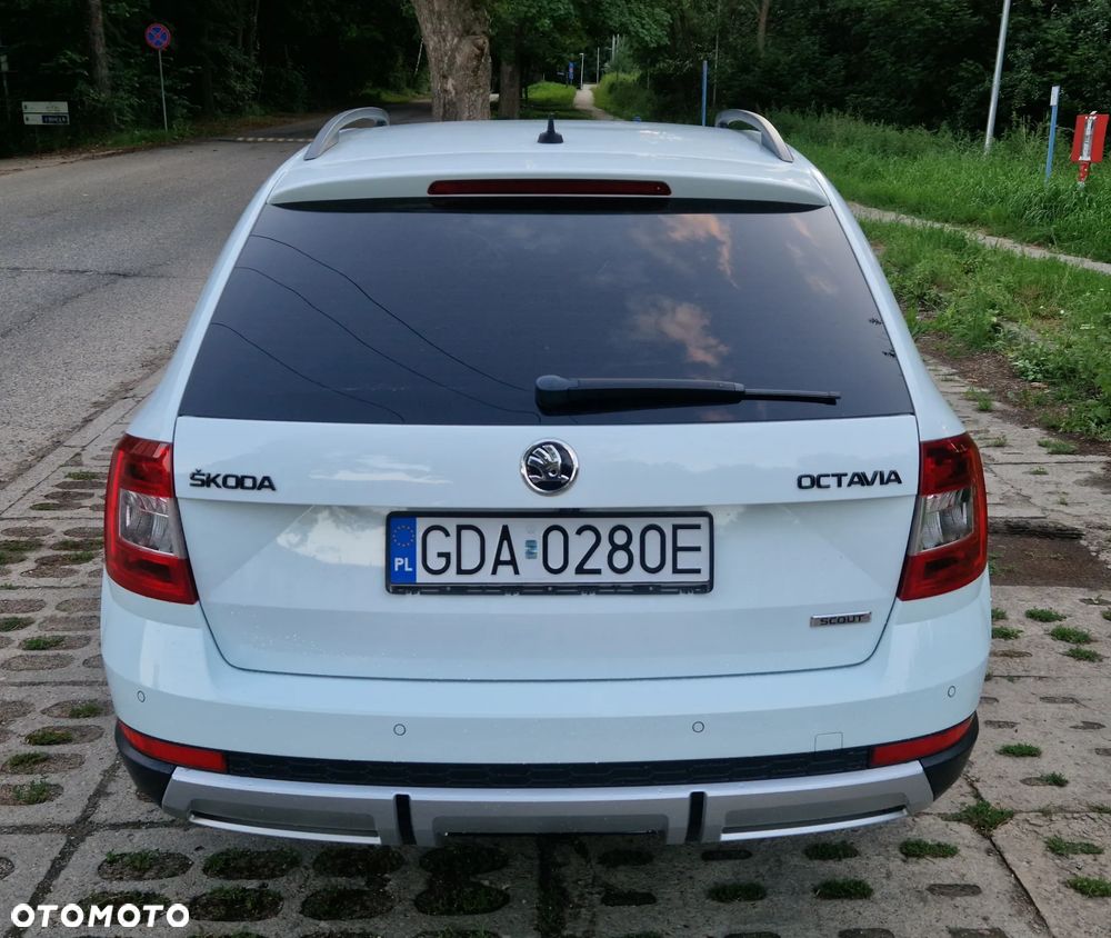 Skoda Octavia Scout 2.0 TDI 4x4 - 6