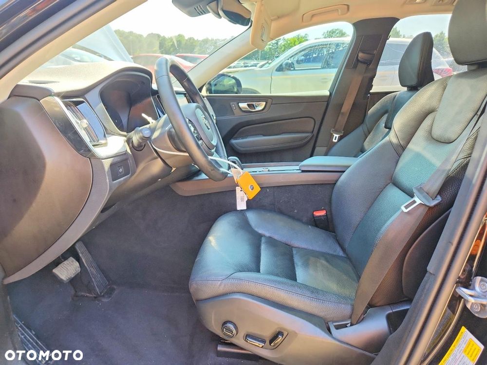 Volvo XC 60 B5 B Geartronic Momentum Pro - 9