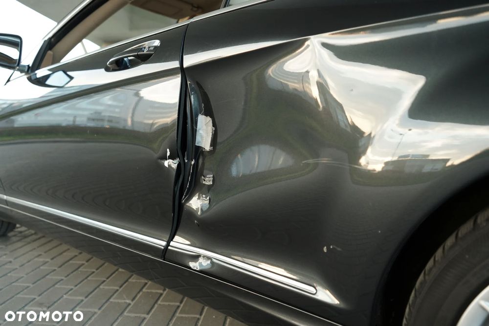 Mercedes-Benz CL 500 4-Matic BlueEff - 32