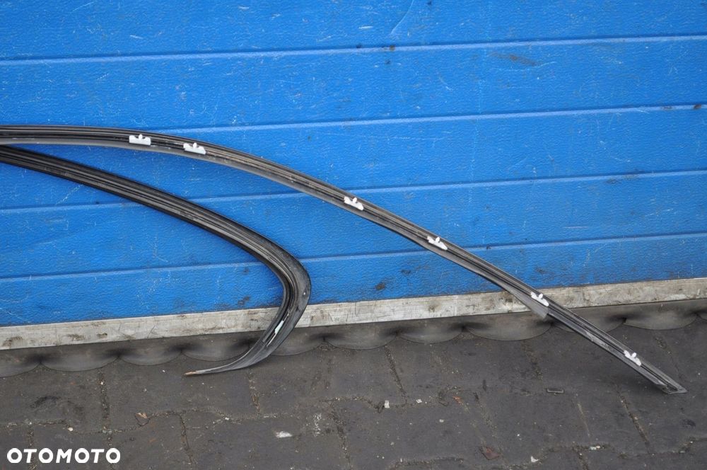 BMW E92 LIFT LISTWA DACHU DACHOWA POŁYSK KOMPLET - 2