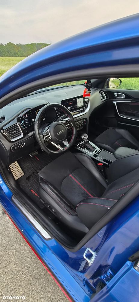 Kia Ceed - 12
