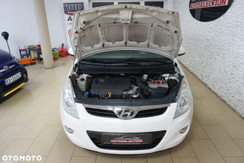 Hyundai i20 1.4 CRDi Comfort - 13