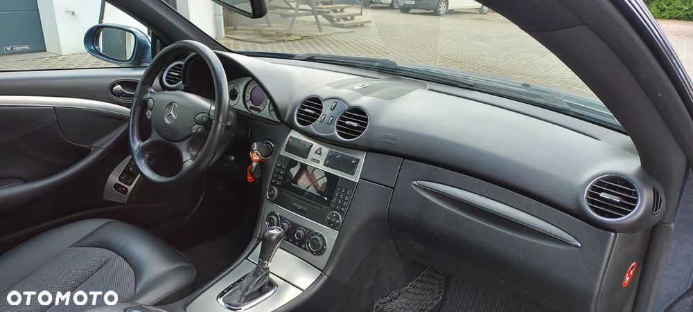 Mercedes-Benz CLK - 10