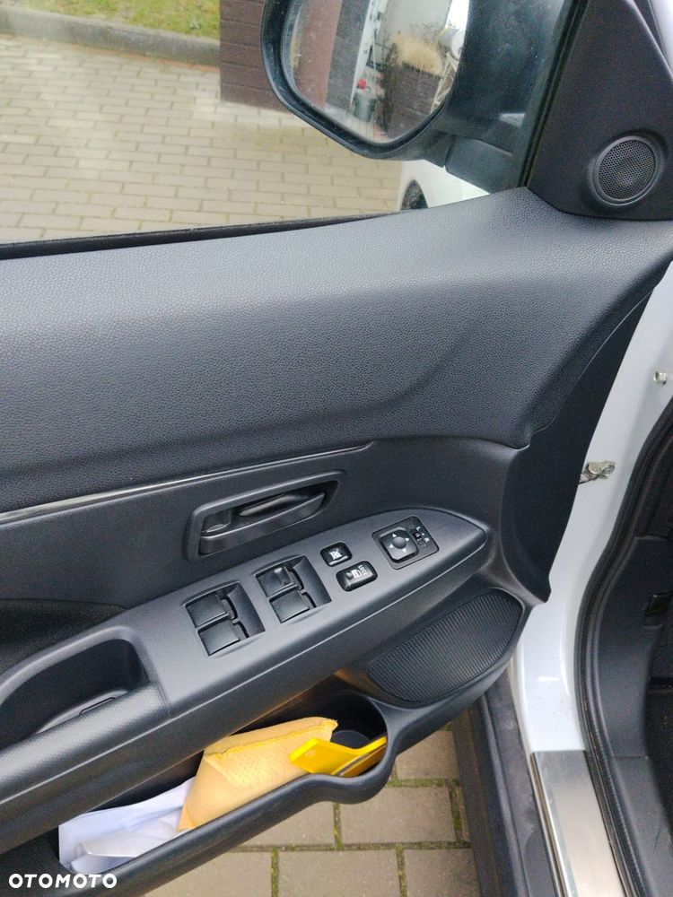 Mitsubishi ASX 2.0 Invite - 5