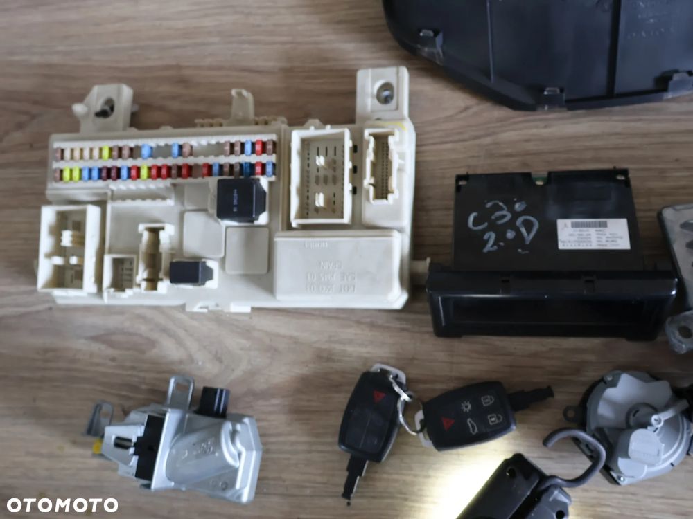 VOLVO C30 S40 V50 LIFT 06-10 2.0 136KM KOMPUTER STEROWNIK SILNIKA ZESTAW STARTOWY DO ODPALENIA IMMO IMMOBILIZER EUROPA 31211071 - 9