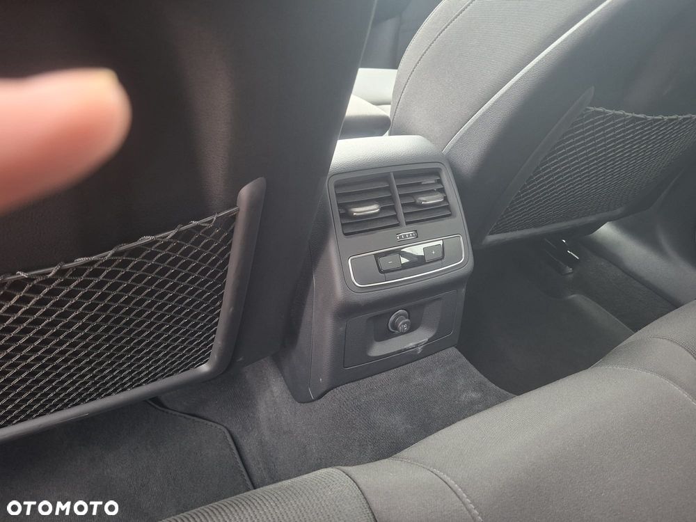 Audi A4 Avant 35 TFSI S tronic S line - 9