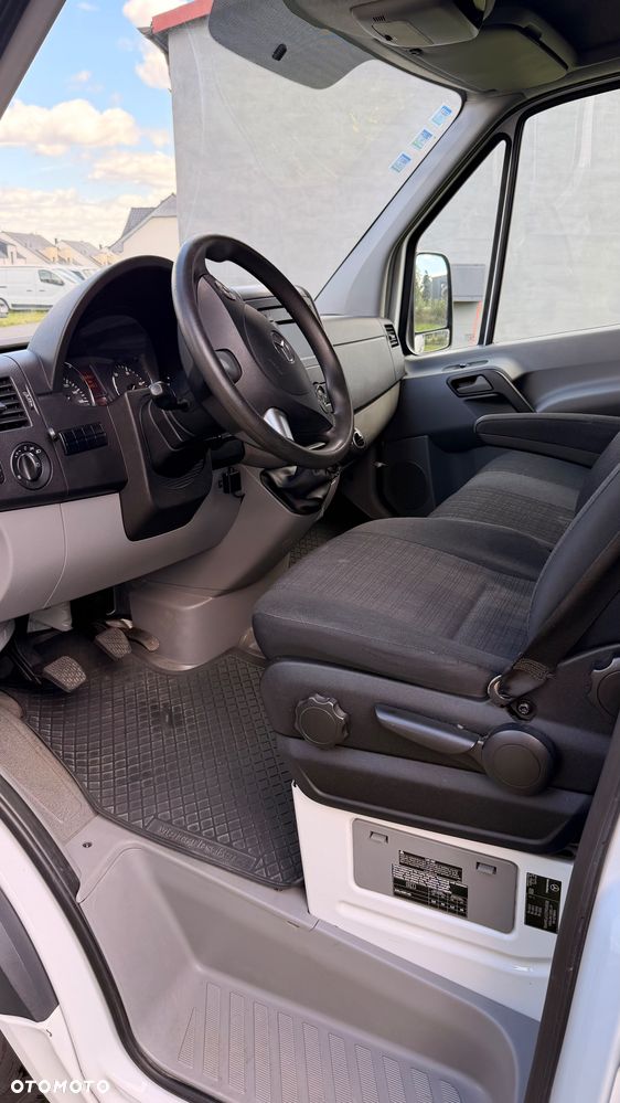 Mercedes-Benz Sprinter - 7
