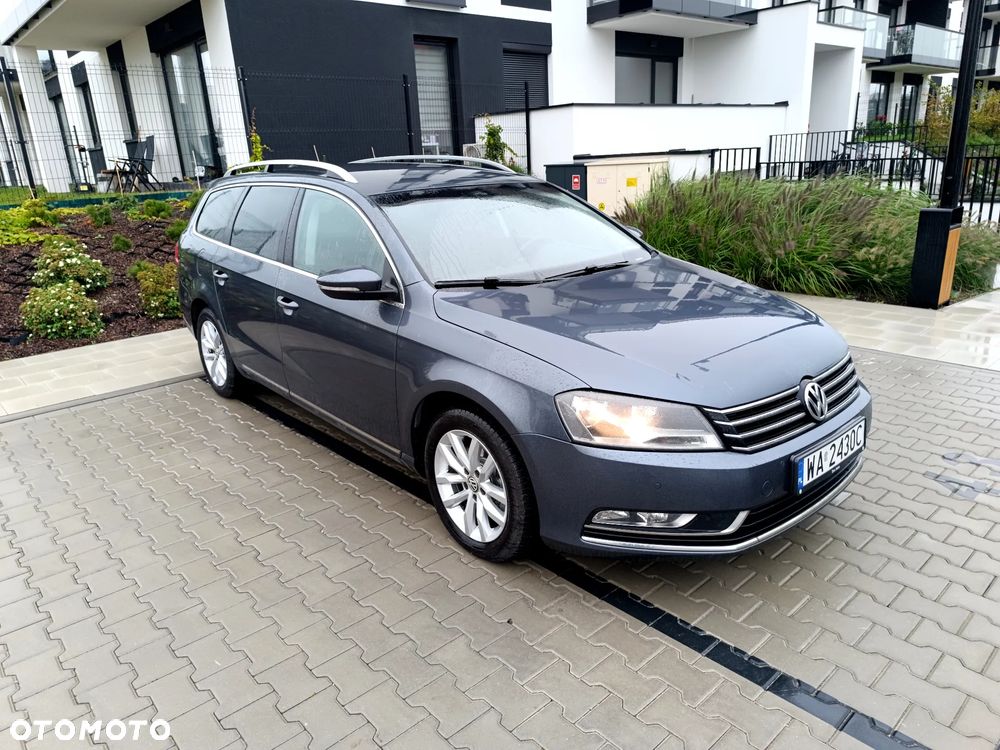 Volkswagen Passat 2012 photo 2