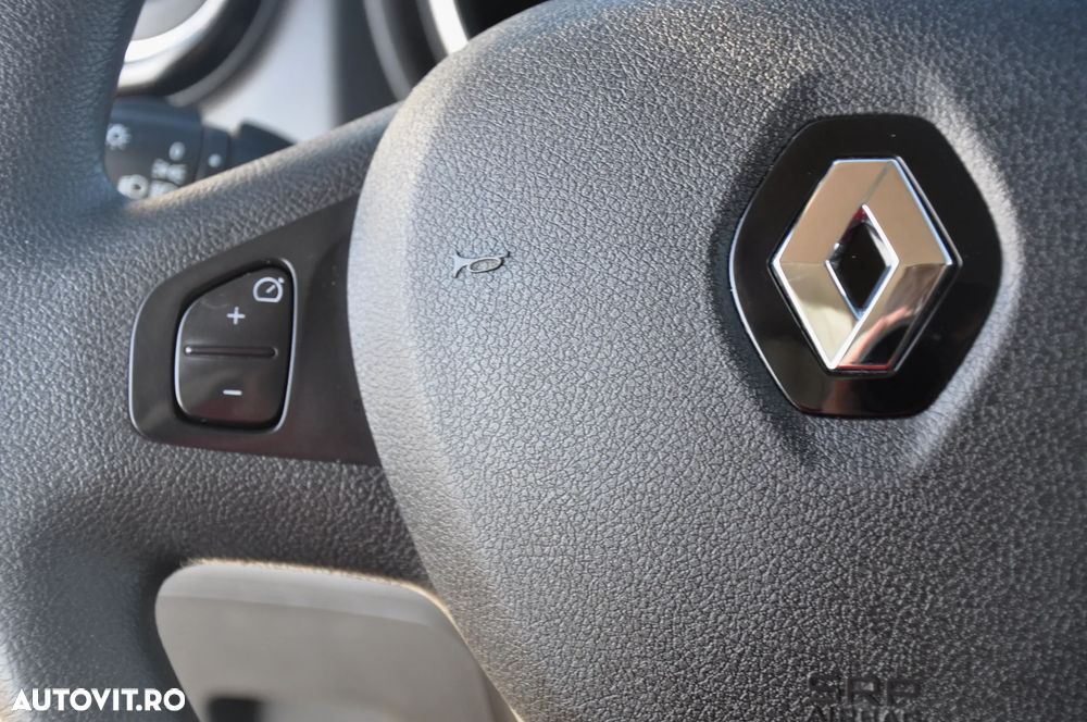 Renault Trafic - 24