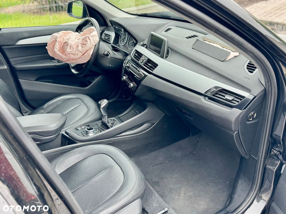 BMW X1 sDrive18d - 10