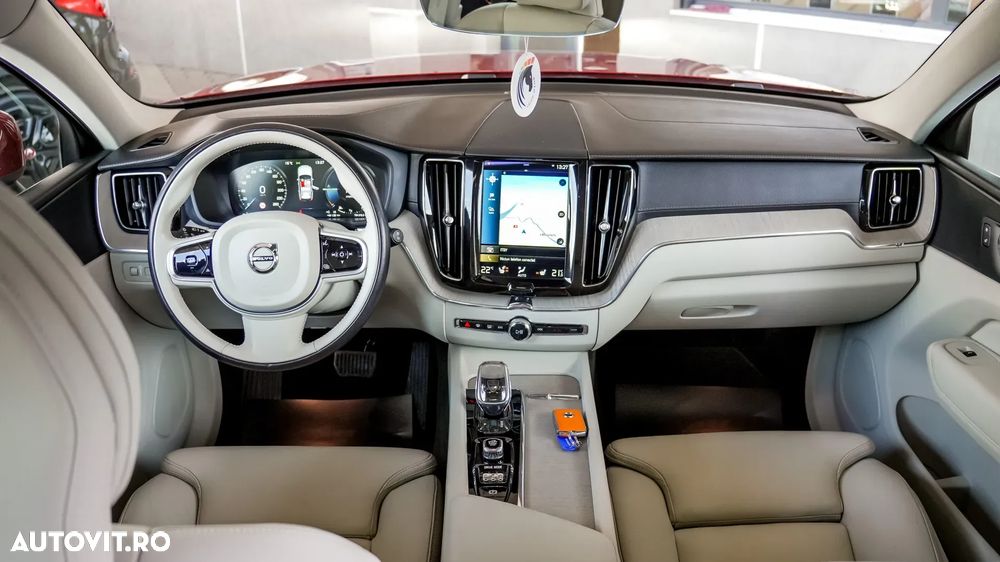 Volvo XC 60 Recharge T6 Twin Engine eAWD Inscription Expression - 9