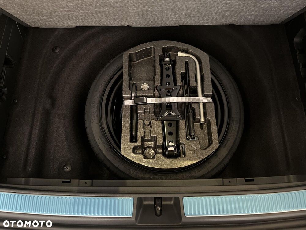 Volkswagen Passat - 30