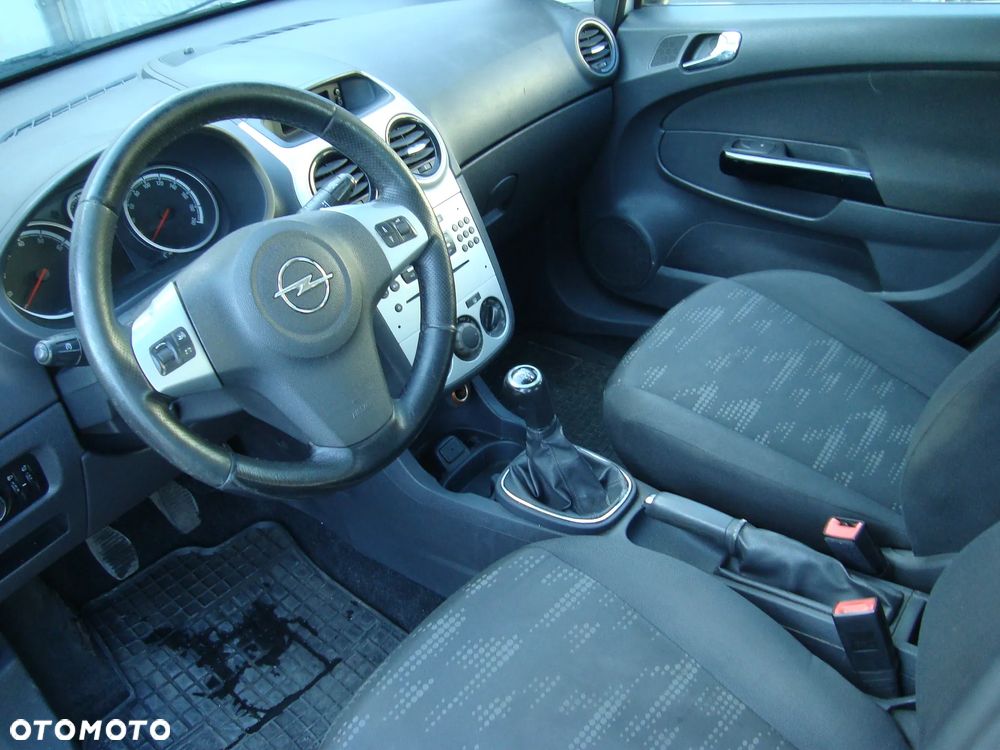 Opel Corsa - 9