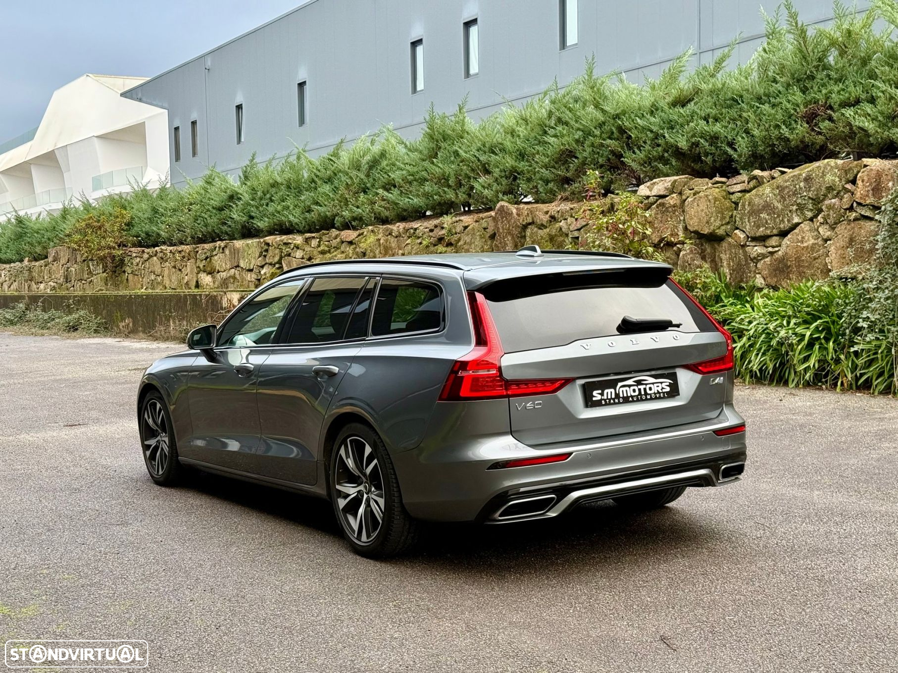 Volvo V60 2.0 D4 R-Design Geartronic - 6