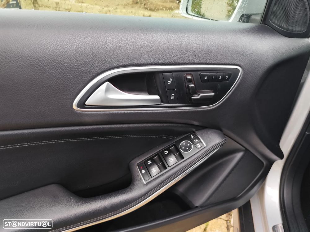 Mercedes-Benz GLA 45 AMG 4-Matic - 15