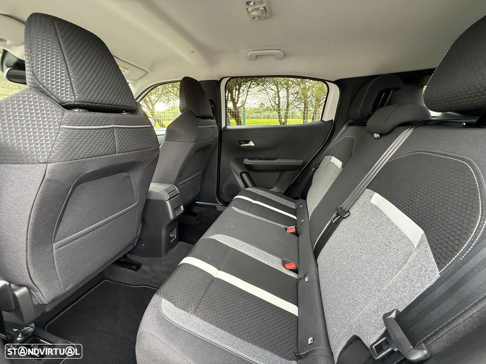 Opel Frontera 1.2 Hybrid GS eDCT - 30