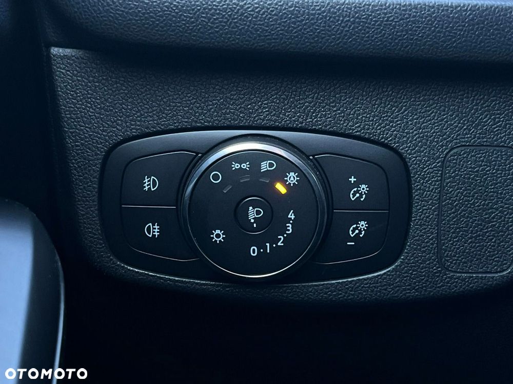 Ford Focus 1.0 EcoBoost Hybrid ACTIVE X - 19