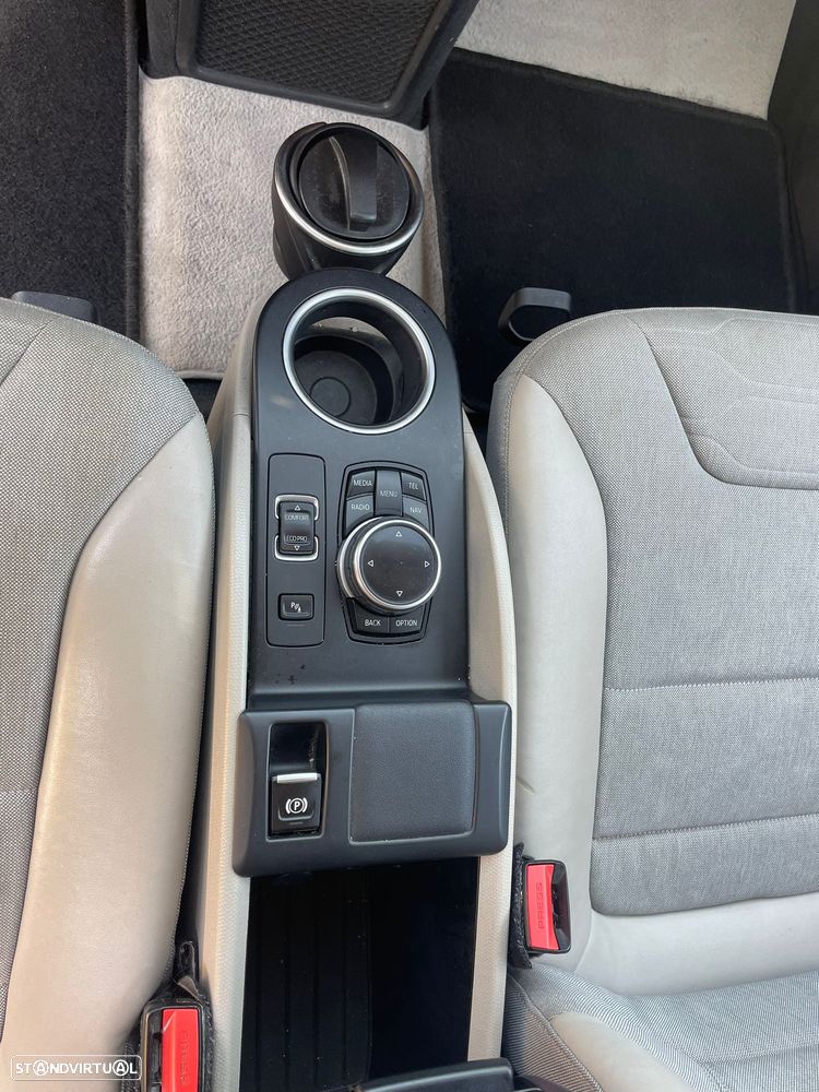 BMW i3 (60 Ah) - 19