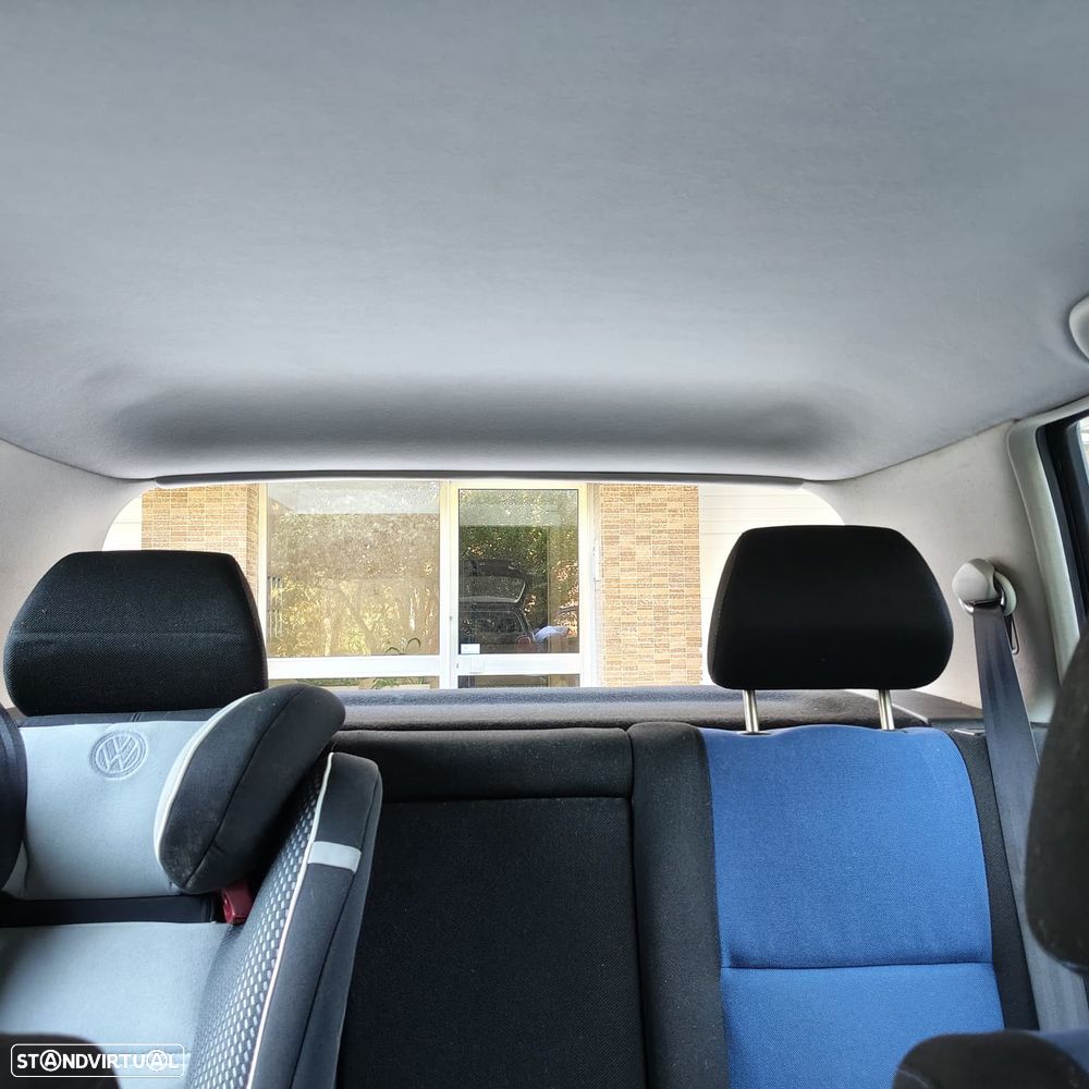 VW Golf 1.9 TDi 25 Anos - 6